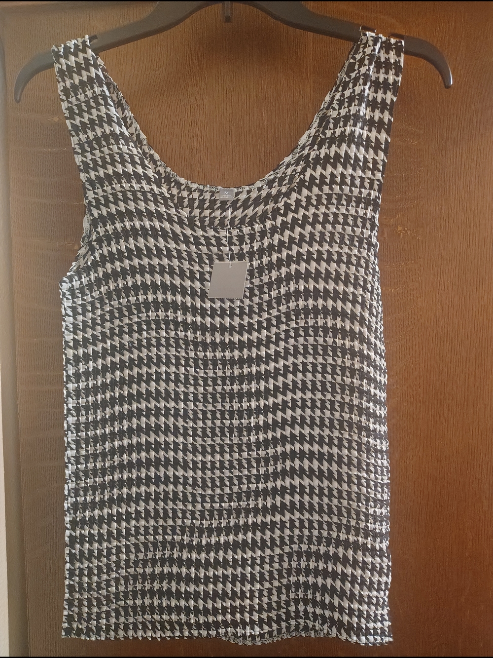 Chico's Black & White Houndstooth Tank Camisole
